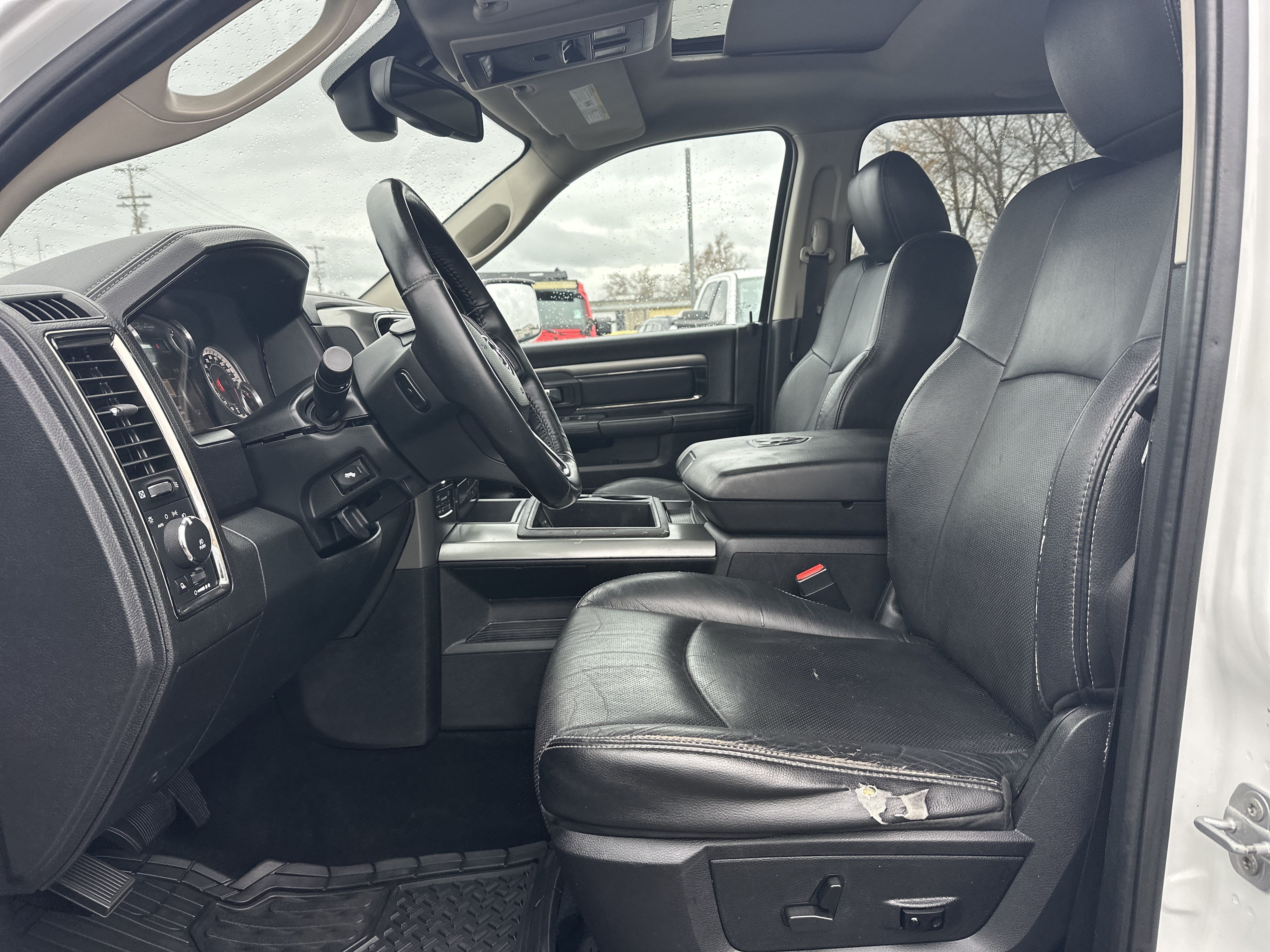 Used 2015 RAM 1500 Sport w/ Sport Premium Group AWD/4WD image 10