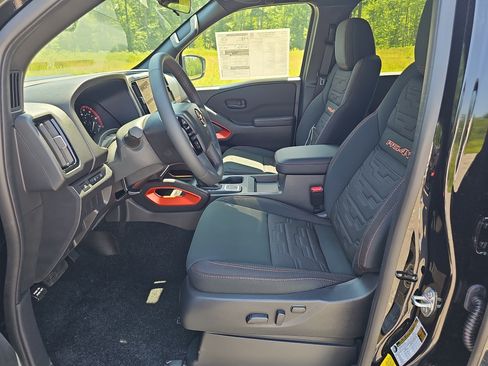 New 2026 Nissan Frontier PRO-4X w/ Tow Package AWD/4WD image 4