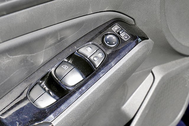 Used 2024 Nissan Altima 2.5 SR FWD image 33