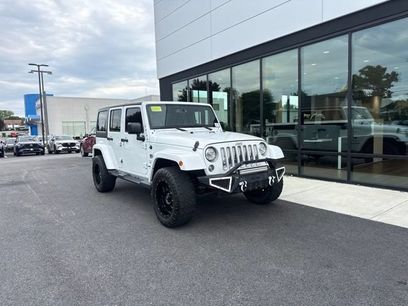 Used 2017 Jeep Wrangler Unlimited Sahara w/ Connectivity Group