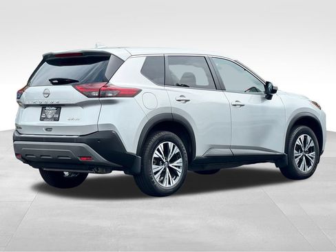 Used 2023 Nissan Rogue SV AWD/4WD image 7