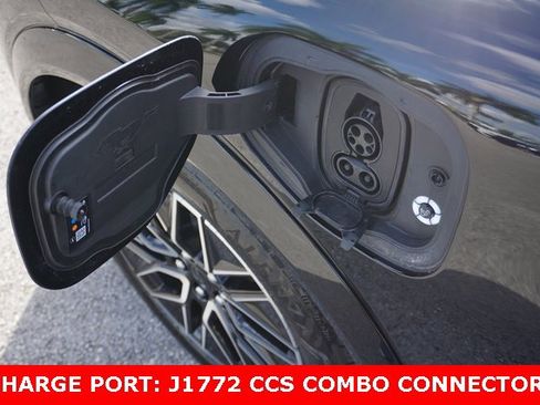 Used 2025 Ford Mustang Mach-E Premium image 15