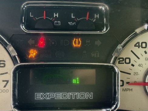 Used 2013 Ford Expedition EL Limited image 13