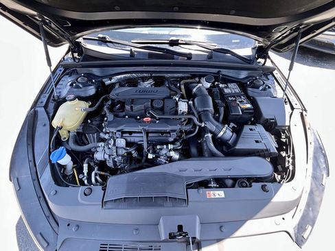 Used 2022 Kia K5 LX FWD image 27