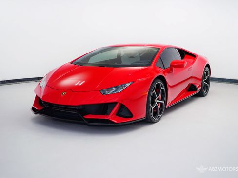 Used 2020 Lamborghini Huracan EVO AWD/4WD image 2