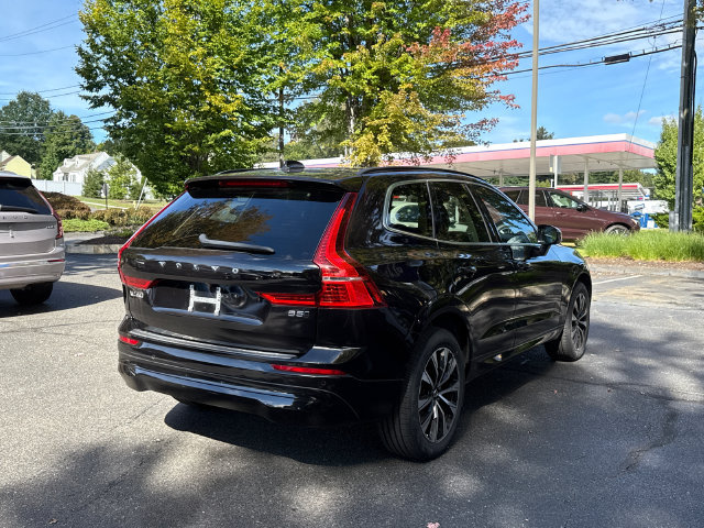 Certified 2023 Volvo XC60 B5 Core w/ Climate Package AWD/4WD image 4