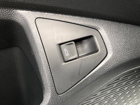 Used 2025 Volkswagen Jetta SEL image 13