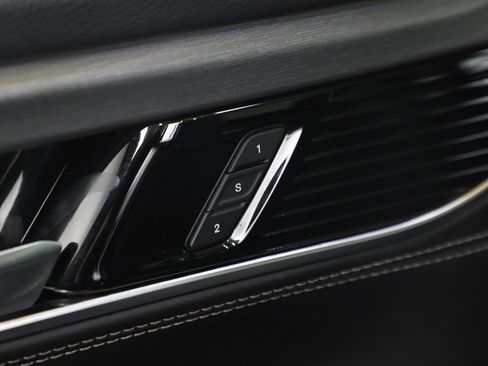 Used 2023 Jeep Wagoneer Series II w/ Convenience Group I image 25