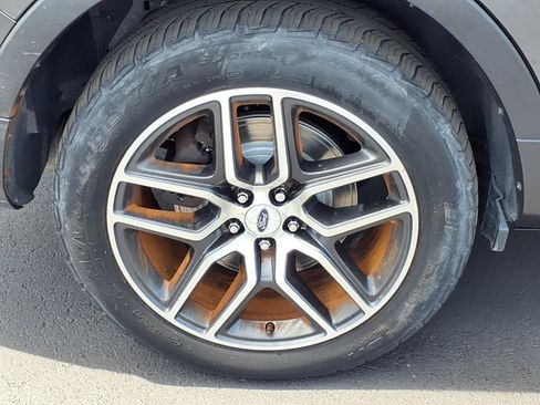 Used 2019 Ford Explorer Sport AWD/4WD image 29
