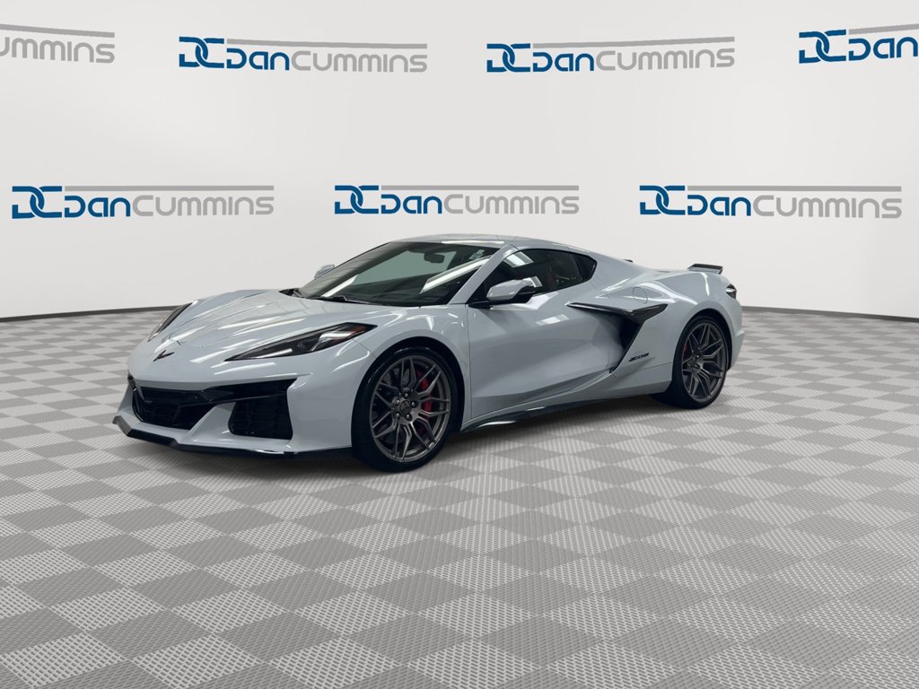 Used 2023 Chevrolet Corvette Z06 w/ Engine Appearance Package RWD image 4