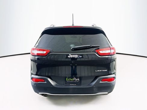 Used 2018 Jeep Cherokee Limited FWD image 33
