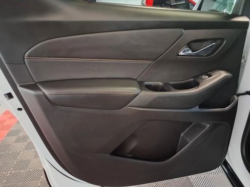 Used 2019 Chevrolet Traverse Premier w/ Redline Edition image 17