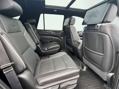 Used 2021 Cadillac Escalade Sport RWD image 27