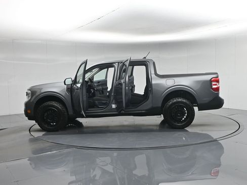 Used 2023 Ford Maverick XL image 4