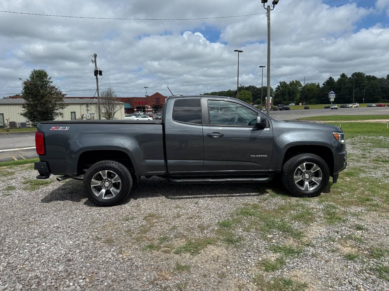 Used 2016 Chevrolet Colorado Z71 RWD image 2
