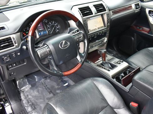 Used 2017 Lexus GX 460 Premium AWD/4WD image 10