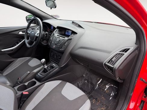 Used 2013 Ford Focus ST FWD image 16
