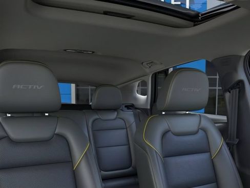 New 2026 Chevrolet Trax ACTIV w/ Sunroof Package FWD image 24