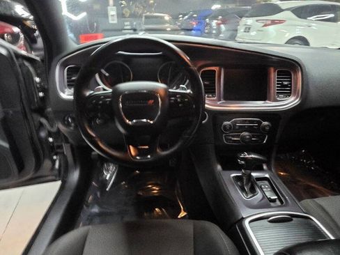 Used 2016 Dodge Charger R/T Scat Pack w/ Beats Audio Group RWD image 25