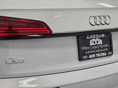 Used 2025 Audi Q5 2.0T Premium w/ Convenience Plus Package image 22