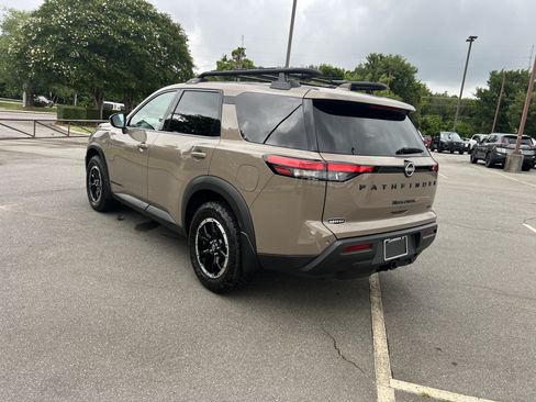 Certified 2024 Nissan Pathfinder Rock Creek AWD/4WD image 7