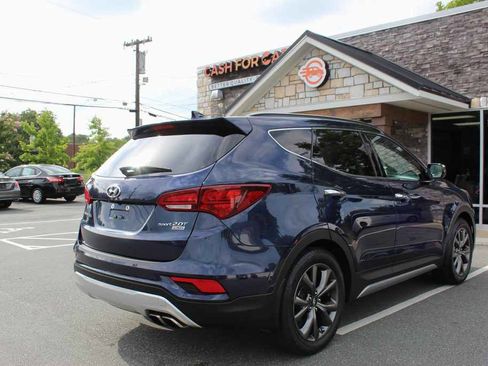Used 2017 Hyundai Santa Fe Sport FWD image 5
