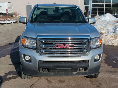 Used 2015 GMC Canyon SLE image 3