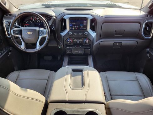 Used 2020 Chevrolet Silverado 2500 LTZ w/ LTZ Convenience Package image 13