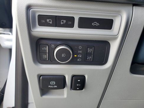 Certified 2022 Ford F150 Limited AWD/4WD image 16