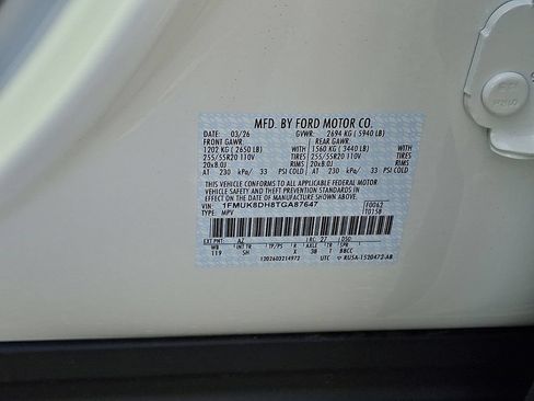 New 2026 Ford Explorer Active w/ Active Comfort Package AWD/4WD image 18