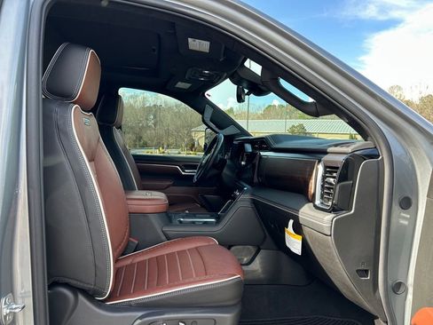 Certified 2025 GMC Sierra 2500 Denali Ultimate image 56