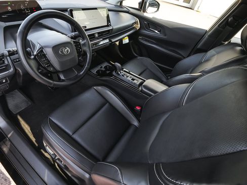 Used 2025 Toyota Prius AWD image 15