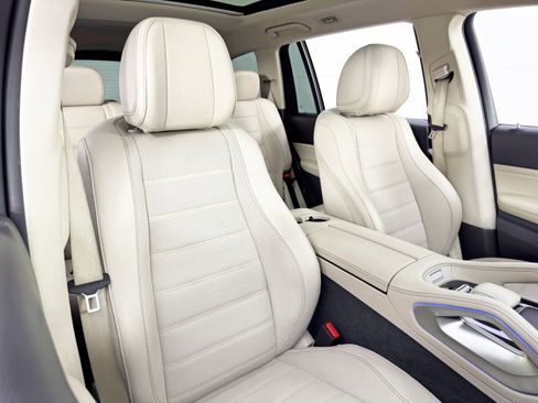 Used 2020 Mercedes-Benz GLS 580 4MATIC image 47