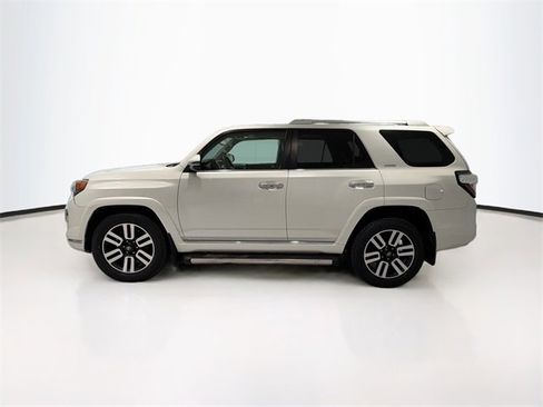 Used 2014 Toyota 4Runner Limited image 4