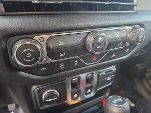New 2026 Jeep Wrangler Sport AWD/4WD image 19