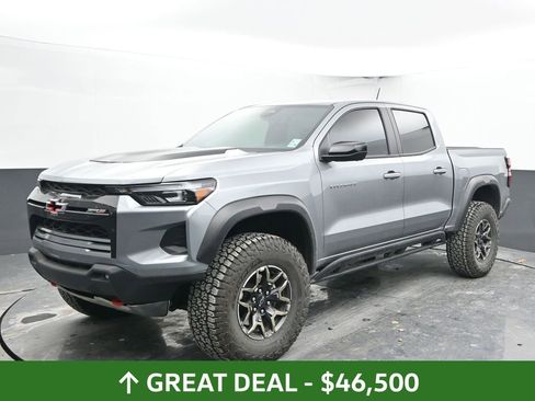 Used 2024 Chevrolet Colorado ZR2 w/ ZR2 Convenience Package III image 7