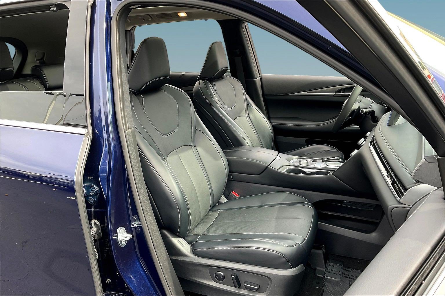 Certified 2023 INFINITI QX60 Luxe w/ Cargo Package AWD/4WD image 28