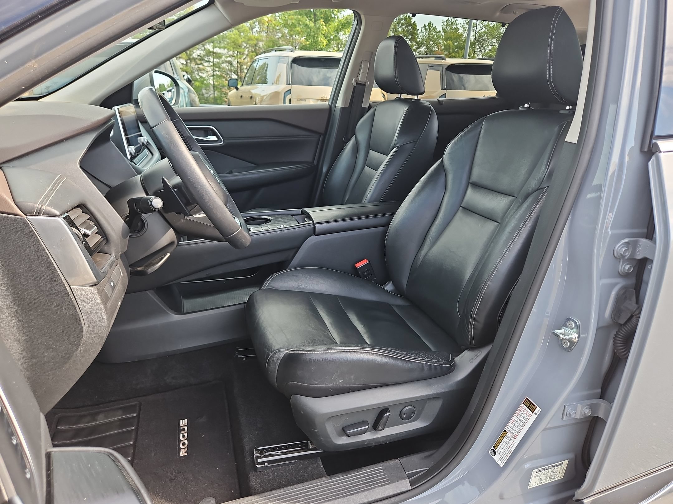 Used 2021 Nissan Rogue SL FWD image 24