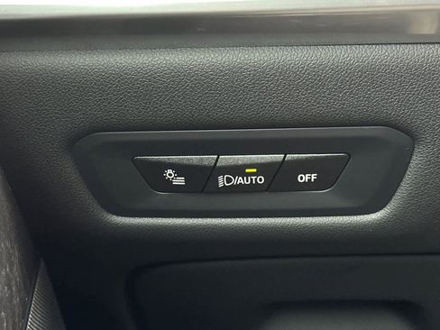 Used 2025 BMW X5 xDrive50e image 32