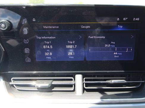 Used 2025 Chevrolet Trax LT FWD image 28