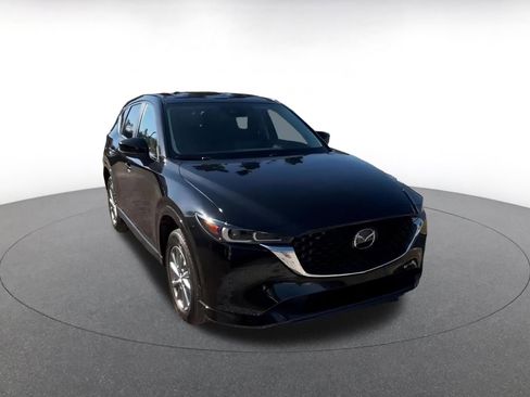 Used 2025 MAZDA CX-5 AWD 2.5 S w/ Preferred Package image 3