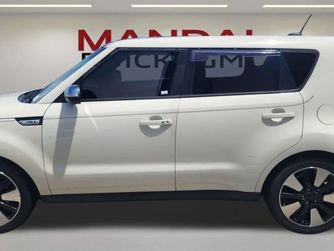 Used 2015 Kia Soul ! w/ Sun & Sound Package FWD image 7