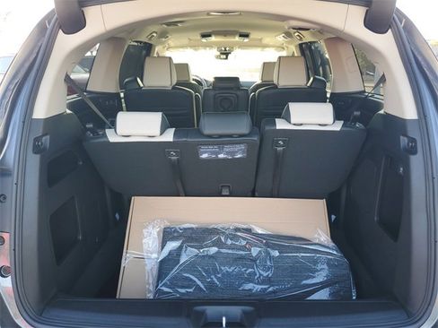 New 2026 Honda Odyssey Elite image 9