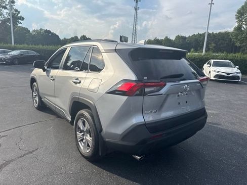 Used 2025 Toyota RAV4 XLE w/ Convenience Package FWD image 7