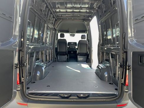 Used 2024 Mercedes-Benz Sprinter 144 Cargo image 13