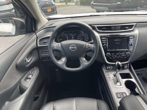 Used 2024 Nissan Murano SV AWD/4WD image 12