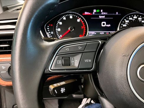 Used 2022 Audi A4 2.0T Premium w/ Convenience Package image 23