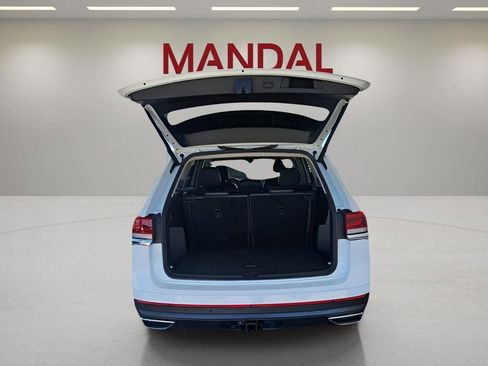 Used 2025 Volkswagen Atlas SE image 18