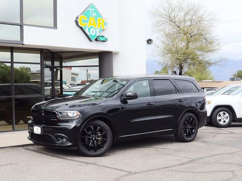 Used 2020 Dodge Durango SXT image 3