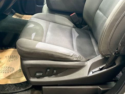 Used 2018 Chevrolet Silverado 1500 LT w/ All Star Edition AWD/4WD image 19